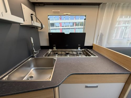 Adria Coral 650 DL - AUTOMAAT Foto: 10