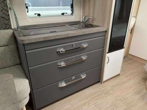 Hobby De Luxe 460 UFE Model 2025 photo: 6