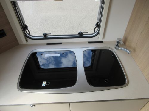 LMC Sassino 430 D VERY TIDY WITH AWNING photo: 7