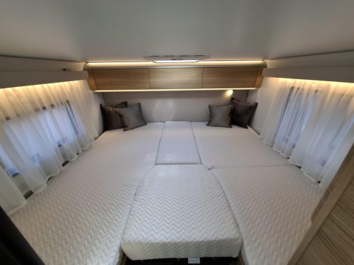Adria Coral Select 670 DL '27 180hp auto full digi photo: 20