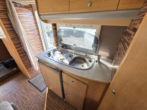 Chausson Welcome 70 2.8JTD 2002 Wohnmobil Foto: 6