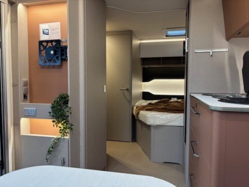 B&uuml;rstner Averso 465 TS photo : 13