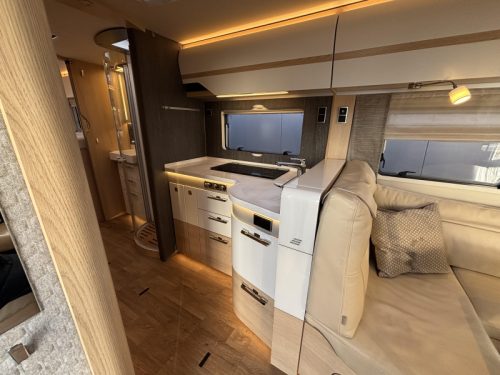 Hymer B ML I 880 Air conditioning, dish, automatic photo: 12