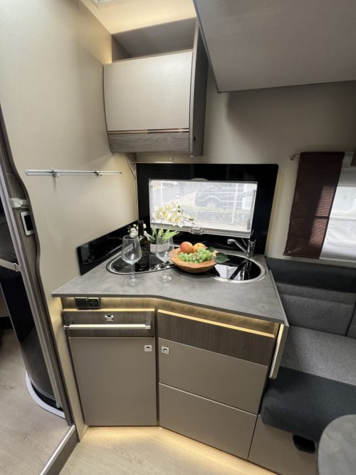 Challenger Graphite 308 QUEENSBED+POP-TOP ROOF+F2F AUTOMATIC EURO6 photo: 5