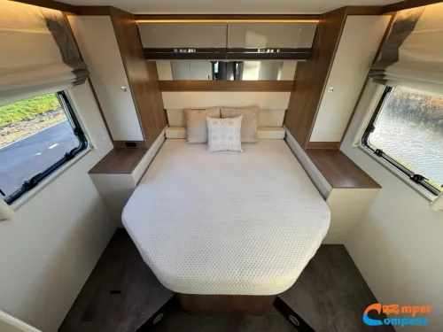 Dethleffs Trend T 7057 DBL Queen bed / Truma Combi E photo: 14