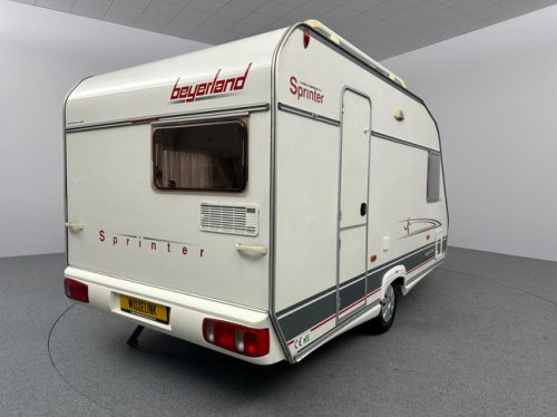 Beyerland Sprinter 390 FB Foto: 16