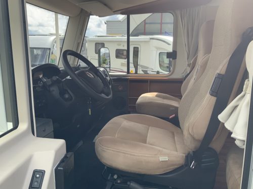 Hymer Exsis-I 674 EX 2.3 MultiJet 160 HP, A-class, Motor-airco, 2 Single beds, Pop-top roof bed, Garage, Towing hitch, etc, etc. Camper centrum on the road photo: 24