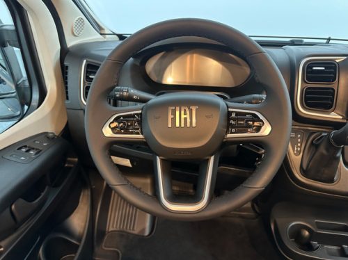 Malibu Van First Class Two Rooms 640 LE RB Charming GT Skyview Foto: 11