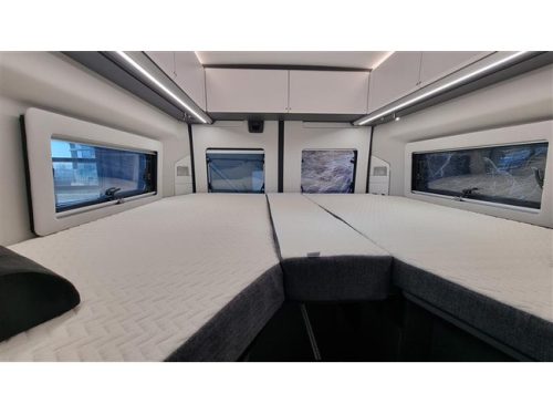 Adria Twin Supreme 640 SLB photo: 8