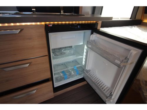 Knaus Sudwind Black Selection 450 FU Model Year 2027 photo: 14