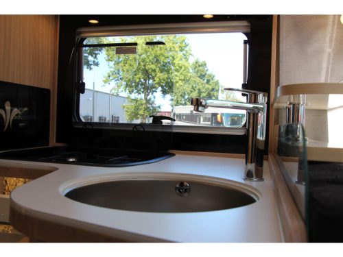 Niesmann+Bischoff Arto 77 E Single beds + Pop-top roof  photo: 45