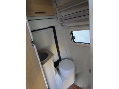 Karmann Dexter 550 4 berths, Pop-top roof  photo: 6