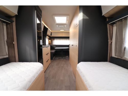 Hobby Maxia 585 UL Airco/mover/luifel/ Vol!  foto: 7