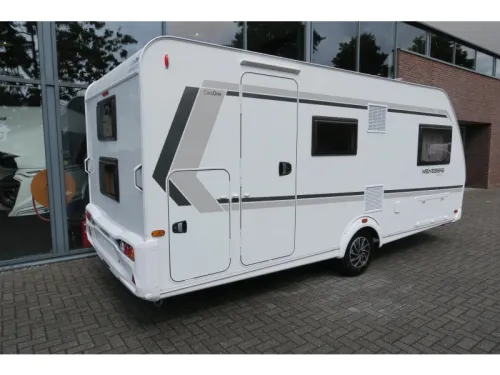 Weinsberg CaraOne Edition HOT 480 QDK Etagenbett Festbett Sitzgruppe Foto: 2