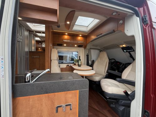 Carthago Malibu 540 DB 177 PS sehr kompakter Kastenwagen 9-Gang-Automatik Querbett Goldschmitt Luftfederung niedriges Bett Markise Fliegengittert&uuml;r Remis Foto: 14