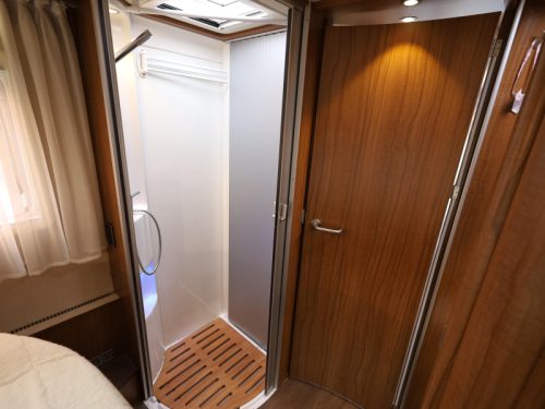 Hymer Starline 690 island bed from 1st owner photo: 14