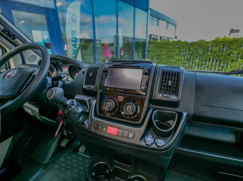 Knaus Sky TI 650 MEG L&Auml;NGSBETTEN XXL GARAGE! Foto: 9