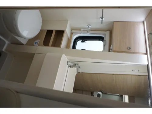 Eura Mobil Van 635 EB Kastenwagen Busbiker Foto: 16