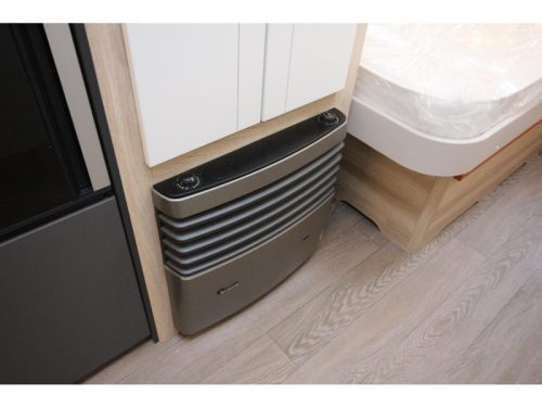 Hobby De Luxe 540 UL Single beds & dinette!  photo: 17