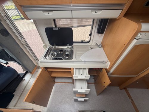 Hymer C 644 alcove transverse bed+bunk bed full options in very good condition air conditioning awning TV electric dish 2x solar panels large garage inverter tow bar photo: 10