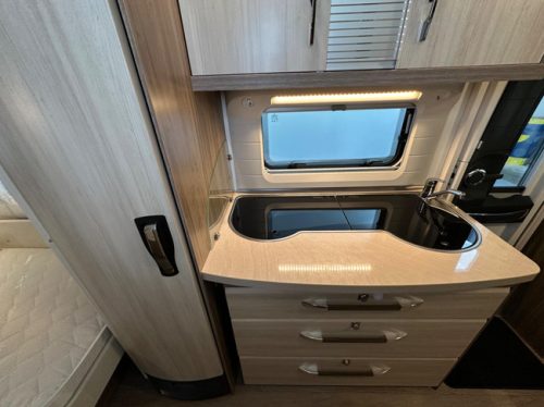 Hobby De Luxe 495 UL Foto: 16