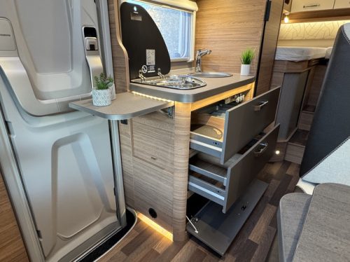 Weinsberg CaraCompact Pepper Edition 600 MEG 140 hp Euro 6 Fiat Ducato 8 **Single beds/Bike rack/Lithium/Inverter/2x Smart TV/Navi/C photo: 11
