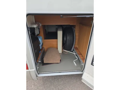 Hymer T 674 SL Star Edition 2010 photo: 22