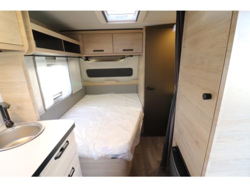 Weinsberg CaraOne Edition HOT 450 FU MODEL 2027 - 771 FLOOR photo: 14