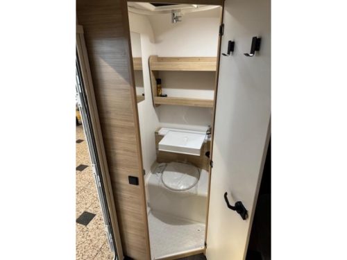 Caravelair Alba 390 FREE MOVER photo: 16