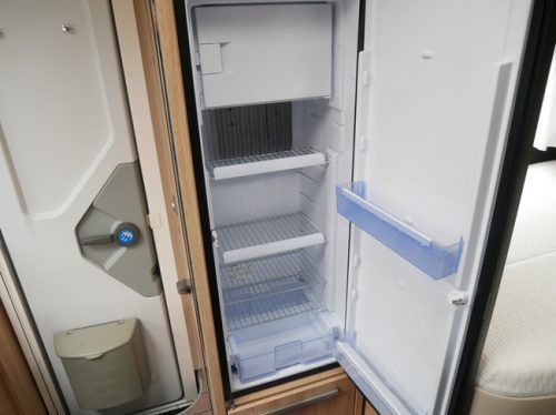 Knaus Sky TI 650 MF, Automaat, Frans&ouml;sisches Bett, Fahrradlift Foto: 13