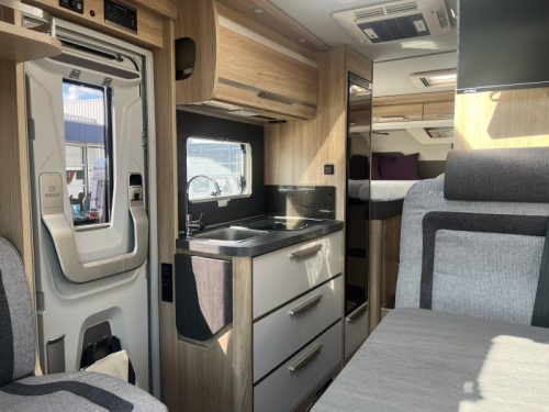 Knaus Sky TI 650 MEG Platinum Selection - Roof air conditioning - Solar panel photo: 7