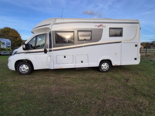 Malibu Compact AUTOMATIC 130HP 1st owner NW photo: 6