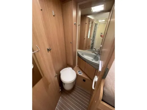 Sunlight T 68 Single beds Pop-top roof 2014  photo: 16