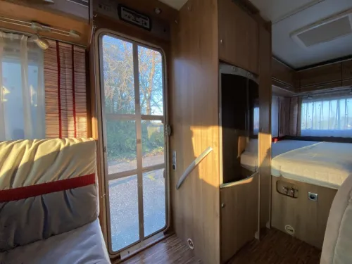 B&uuml;rstner Nexxo T 660 NL Camper | 2nd Owner photo: 21