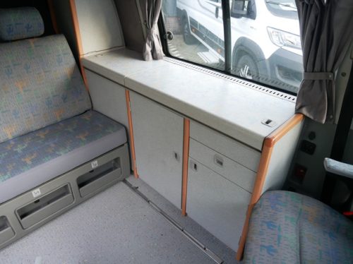 Volkswagen T4 Kastenwagen, California Einbau, Wenige Km Foto: 10