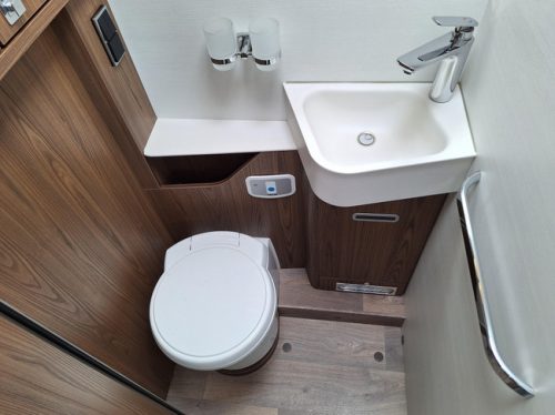 Hymer BML-I 780 PAS DE LIT PAVILLON+SUSPENSION PNEUMATIQUE! photo : 12