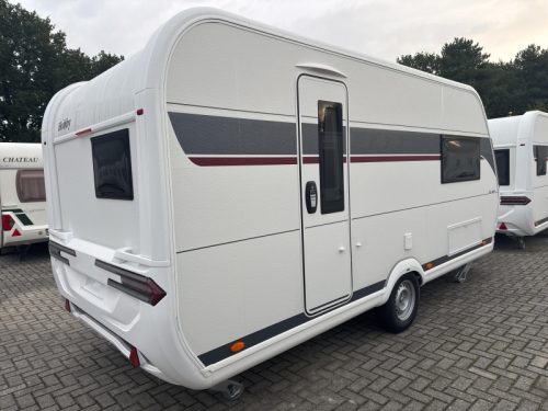 Hobby De Luxe 460 SL Model 2027 photo : 1
