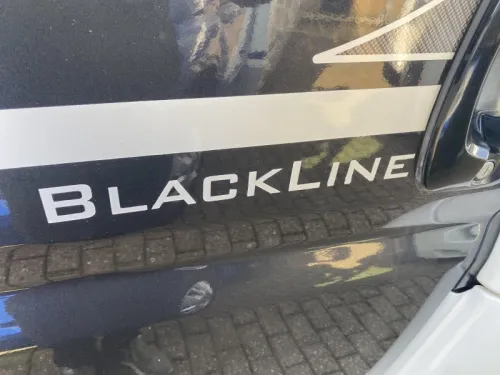 LMC Blackline 737 G  photo: 32