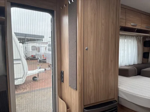 Eriba Nova Light 465 Mover/Thule awning photo: 10