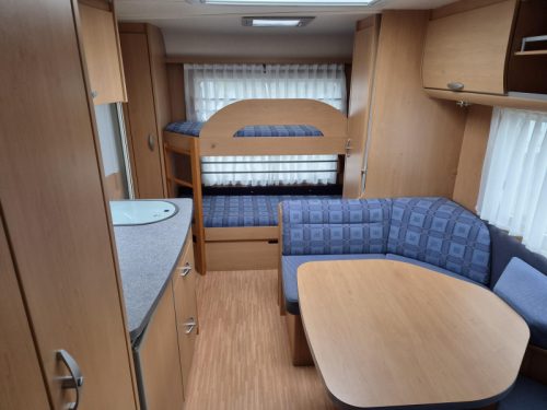 Knaus Sudwind 550 FSK -Mover - Aire acondicionado - Avanc&eacute; foto: 2