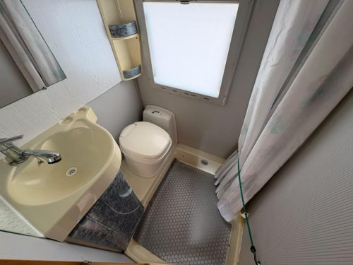 Weinsberg Komet 595 LS Airco, Pop-top roof, U-shaped dinette  photo: 14