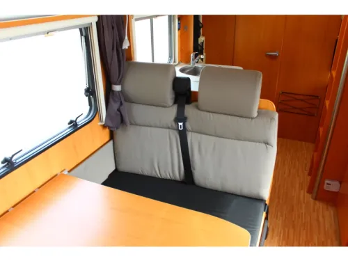 Hymer Camp 682 CL 7 Schlafpl&auml;tze mit Solar und Klimaanlage Foto: 7