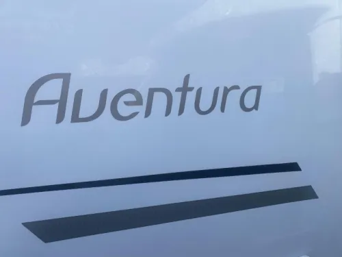 Pilote Aventura P 730 with queen bed AND LUXURY photo: 5