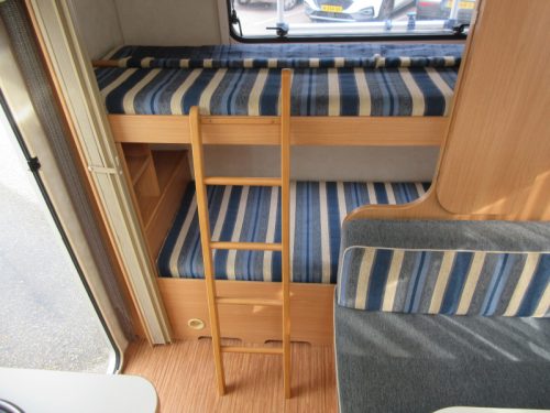 Adria Altea 462 PK LICHTGEWICHT EN VOORTENT  foto: 7