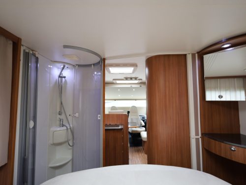 Adria Sonic I 700 SC queensbed + hefbed  foto: 3