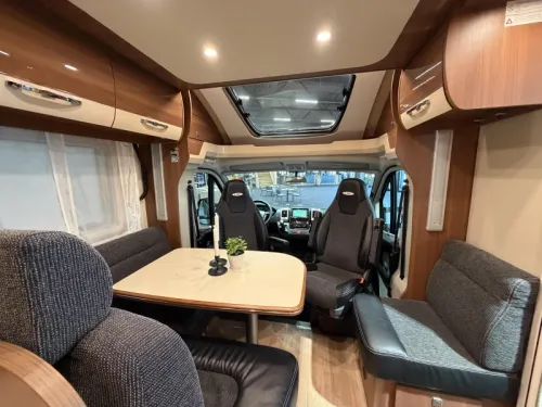 LMC Cruiser 732 T automatic - 5-seater - lift. photo: 9