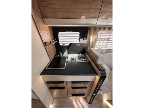 Bavaria I 720 Queensbed 140PK Roof air conditioning photo: 8