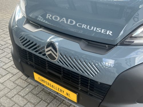 P&ouml;ssl Roadcruiser SINGLE BEDS 8-SPEED AUTOMATIC TOW HITCH photo: 19