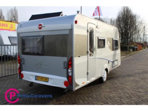 B&uuml;rstner Averso 450 French bed and dinette photo: 5