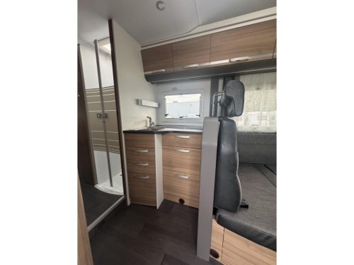 Adria Coral XL Plus A 670 SL foto: 18